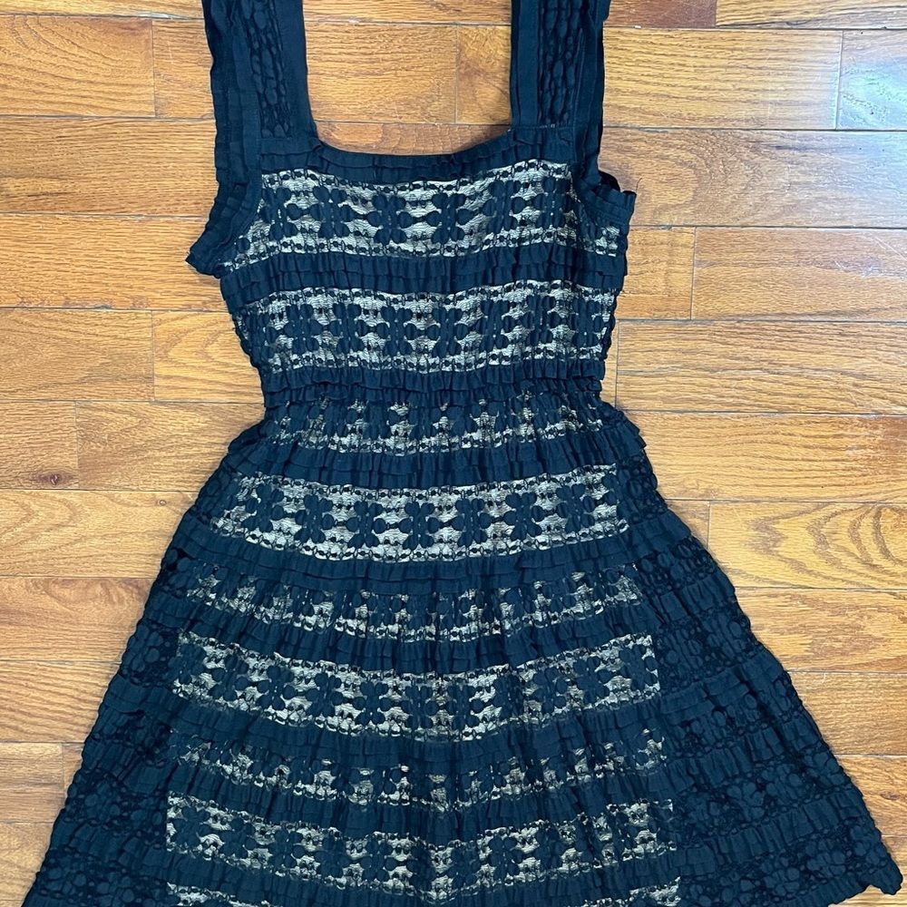 Max Studio Women's Black Nude Tiered Lace Mini Dress Small Coquette Cocktail - Picture 3 of 8